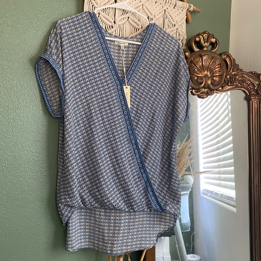 Slouchy v neck top